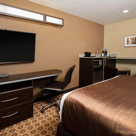 Microtel Inn And Suites Pecos Eksteriør billede