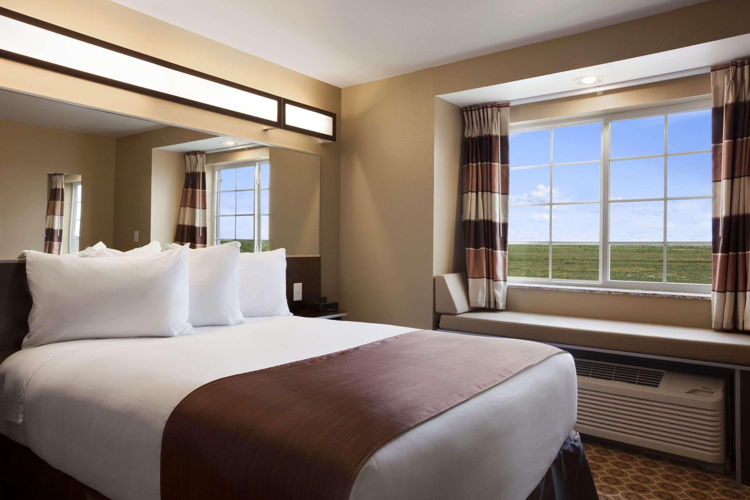 Microtel Inn And Suites Pecos Eksteriør billede