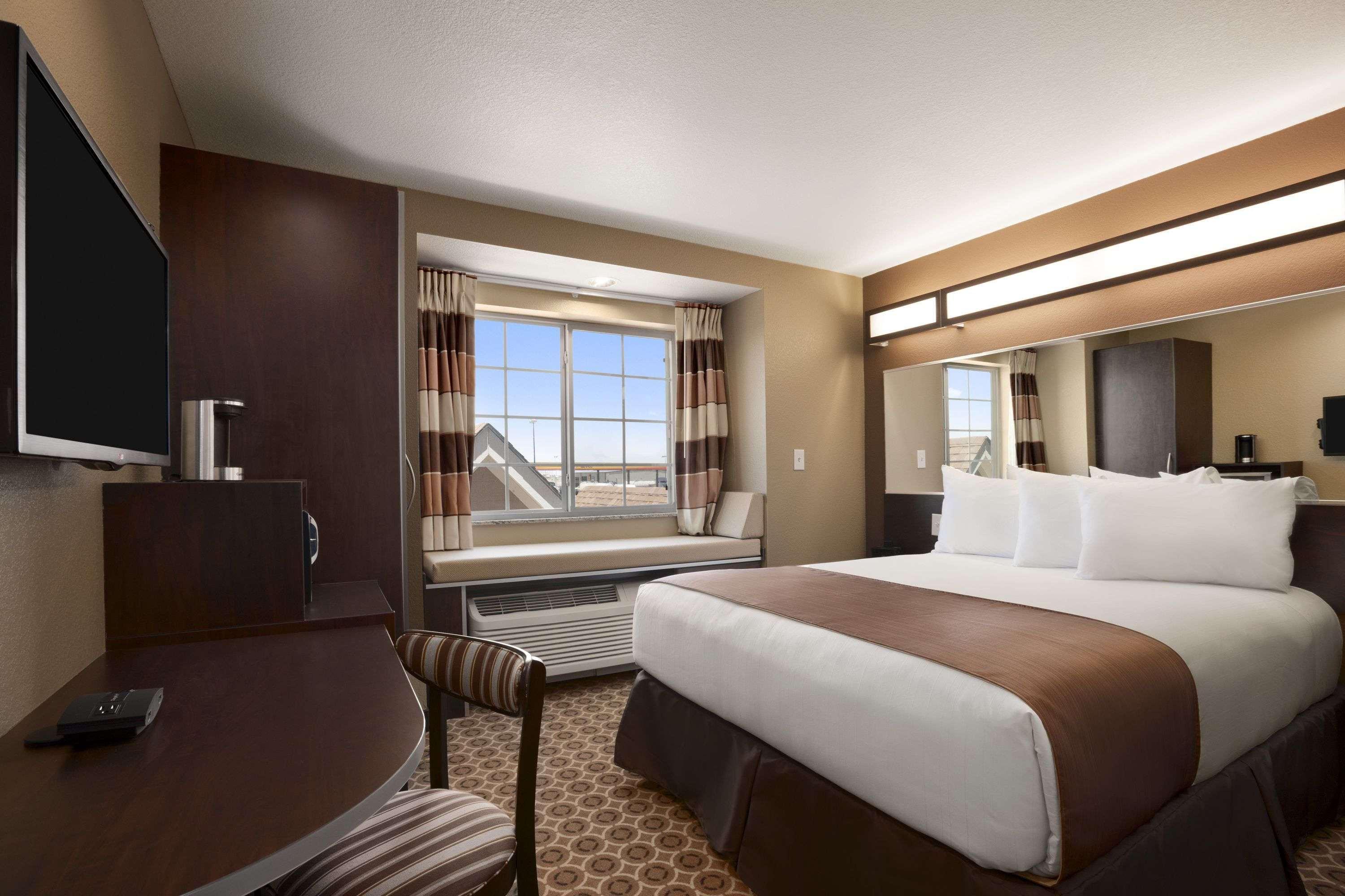 Microtel Inn And Suites Pecos Eksteriør billede