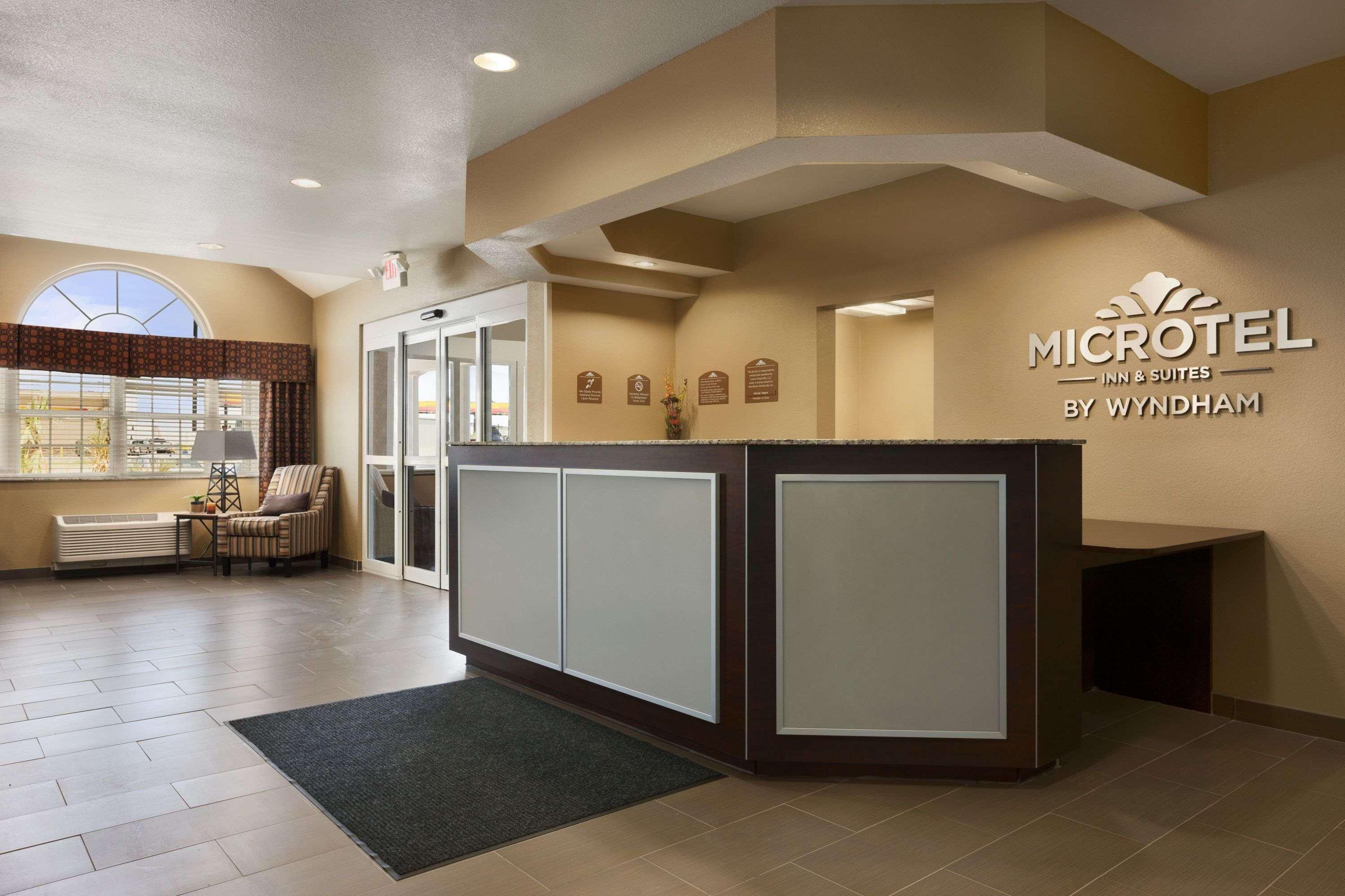 Microtel Inn And Suites Pecos Eksteriør billede