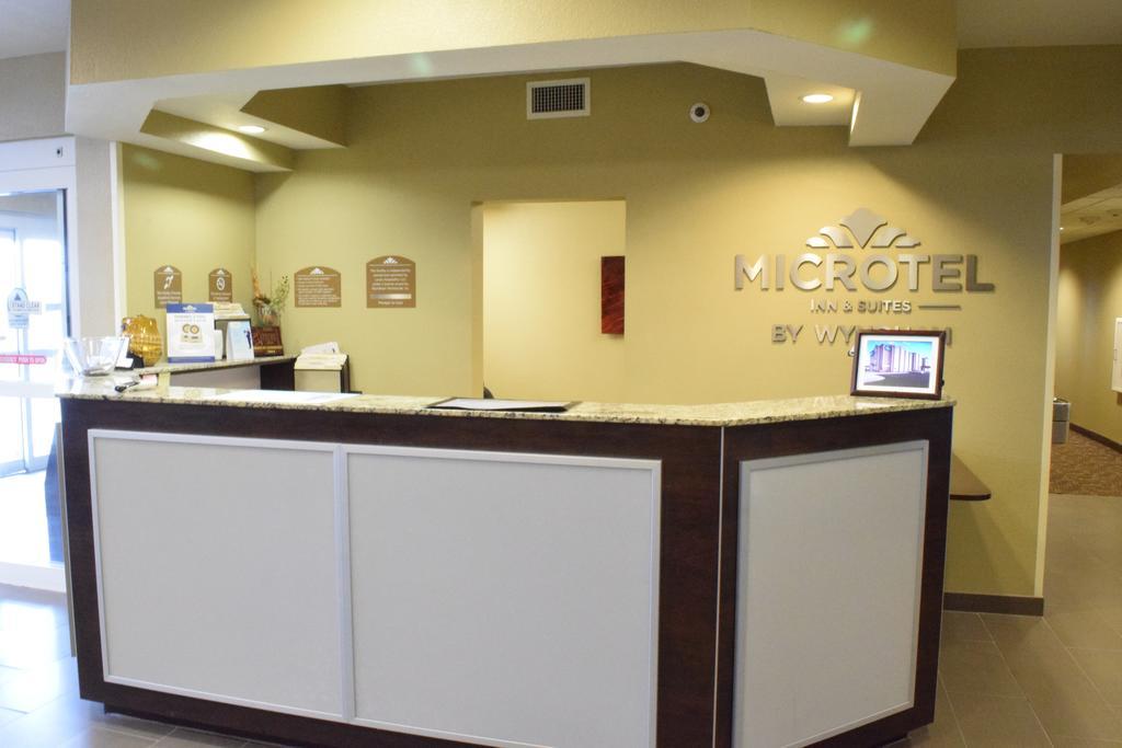 Microtel Inn And Suites Pecos Eksteriør billede
